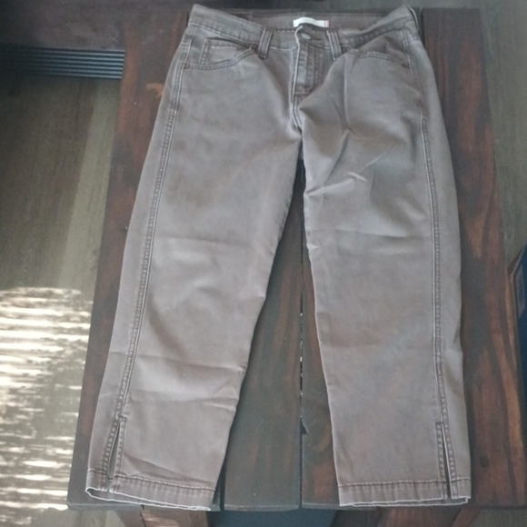 Levi's Classic Capri‎ Brown Jeans Women's Size 8 Y2K  Like NEW - Picture 1 of 10